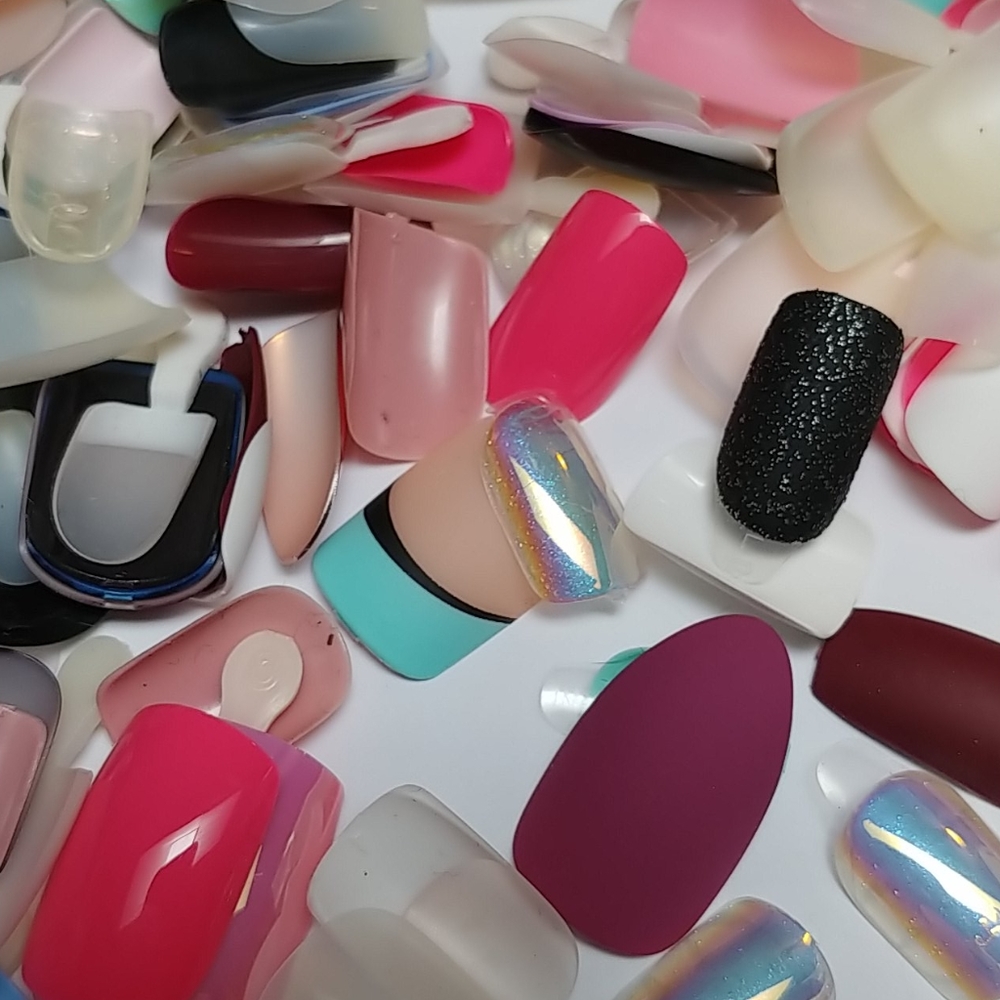 Assorted Fake Nails - Picture 4 of 5